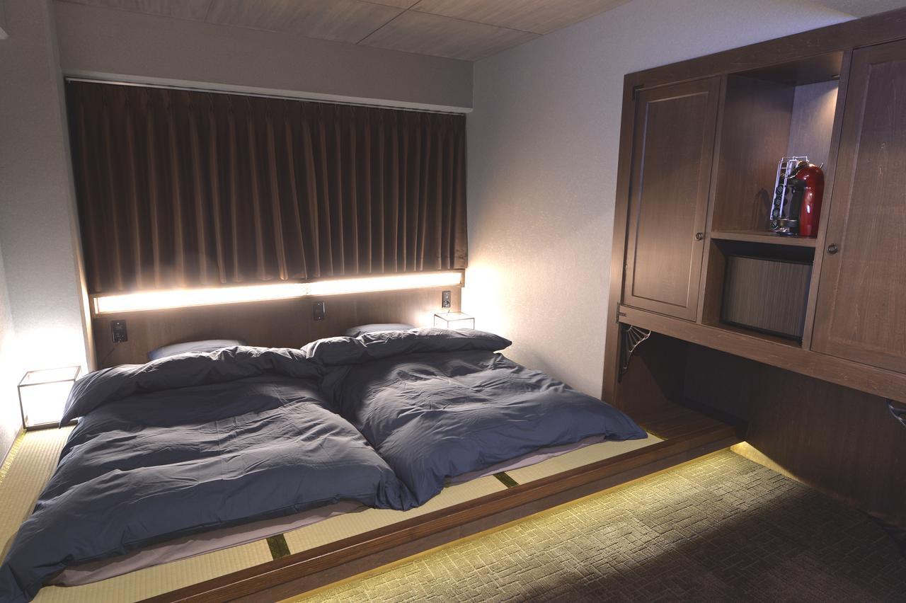 Kyoto Imperial Palace U.E.S Hotel Buitenkant foto